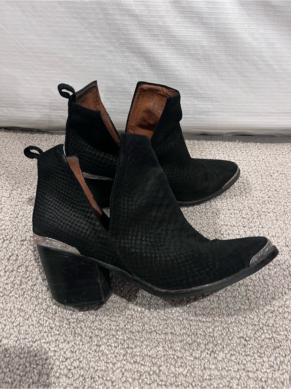 Jeffrey Campbell Cromwell Ankle Boot Pointed Women’s Size 9.5 Black Leather $175